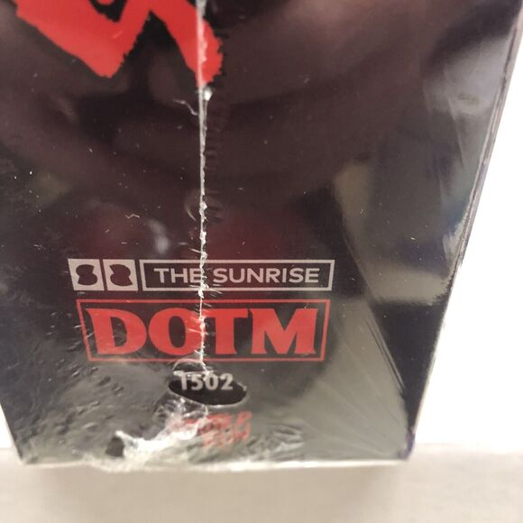 Dawn of the Monsters Collector's Edition Nintendo Switch LRG #136 New Sealed - Picture 3 of 8